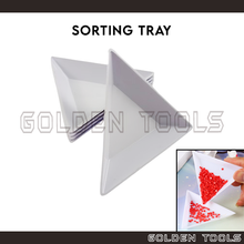 Load image into Gallery viewer, Triangle Beading Tray Sorting Tray DIY Tools Gemstone Storage Manik Beading Tools Art Work
