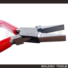 Load image into Gallery viewer, 130mm Flat Nose Jeweller Plier With Serrated Jaw Jewellery Making Tools Casting Tools Holding Tools Shaping Tools
